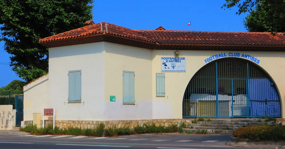Diagnostic amiante à Antibes : comprendre le parc ancien et ses obligations — Antibes